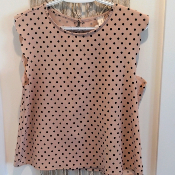 Polka Dot sleeveless Blouse - Picture 1 of 5
